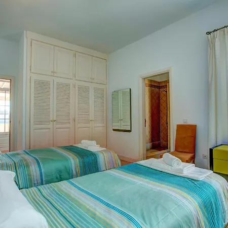 Sleeps 6 Pool Wifi *