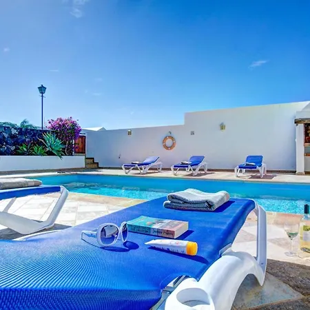 Sleeps 6 Pool Wifi *
