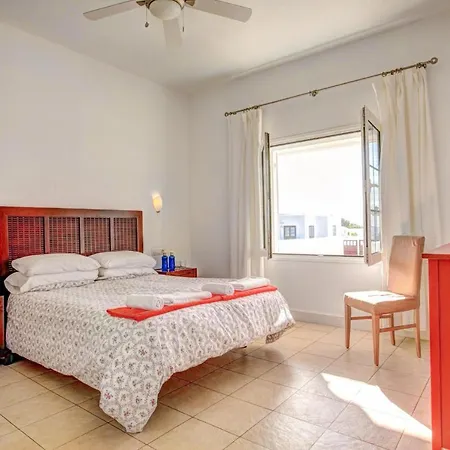 Sleeps 6 Pool Wifi * Puerto Calero