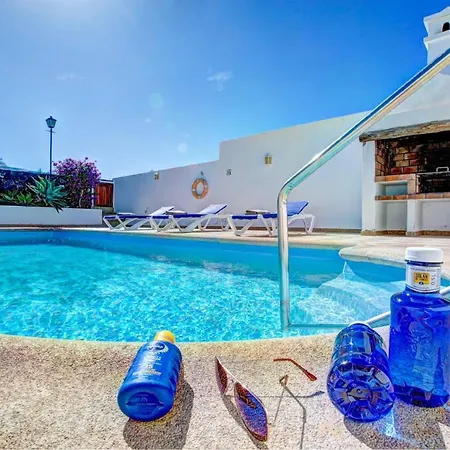 Sleeps 6 Pool Wifi * Puerto Calero